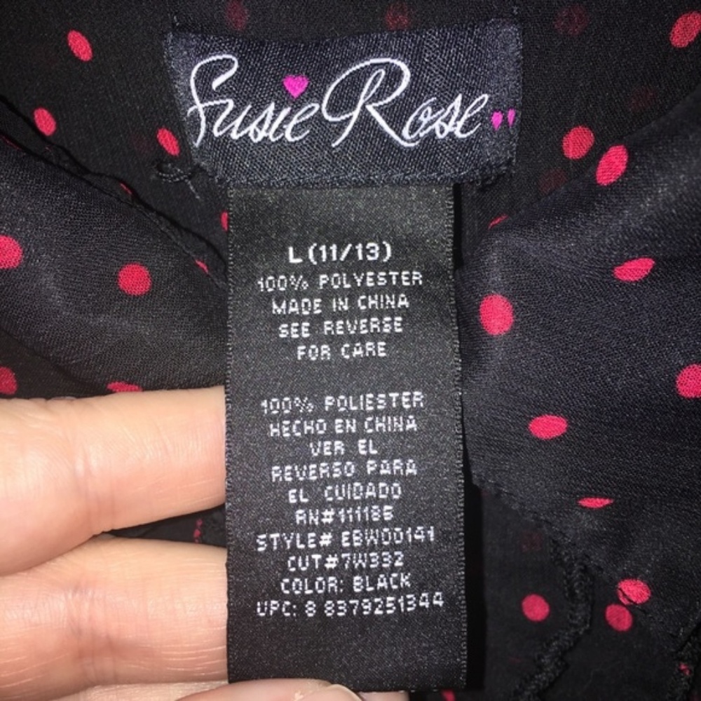 Susie Rose short sleeve top black & red polka dots - Picture 5 of 6